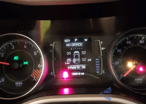 2015 Jeep Cherokee Latitude z USA, uszkodzony, nr VIN 1C4PJMCB6FW669041